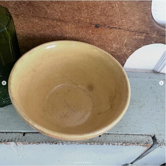 Antique 1930s Yellowware Mixing Bowl Collared Rim Pale Brown Band Double Stripe - Picture 7 of 10